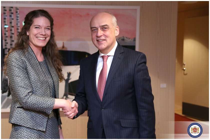 პაულა კარვალო ოლოვსონი დავით ზალკალიანი