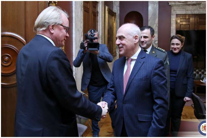 დავით ზალკალიანი პიტერ ჰულკვისტი