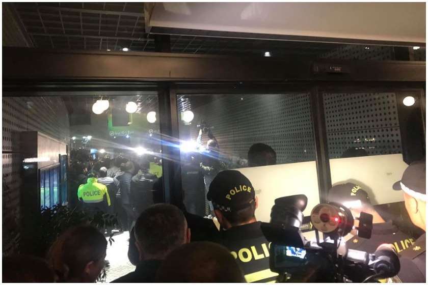 და ჩვენ ვიცეკვეთ