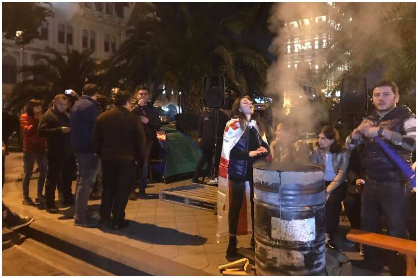 ბათუმი, აქცია აჭარის მთავრობის სახლთან