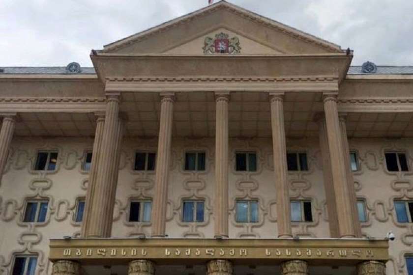 მკვლელობა ვერცხლის ქუჩაზე