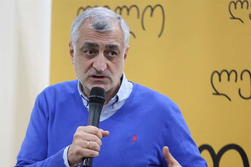 მამუკა ხაზარაძე