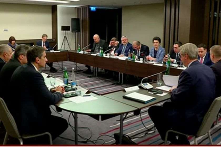 მოლაპარაკებები