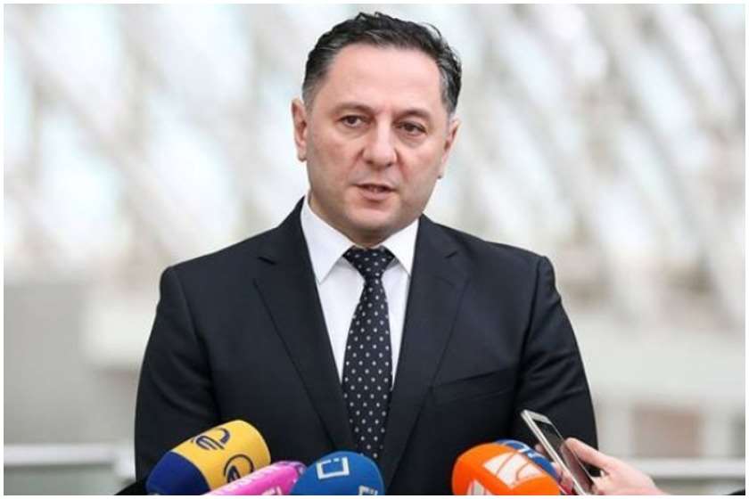 ვახტანგ გომელაური