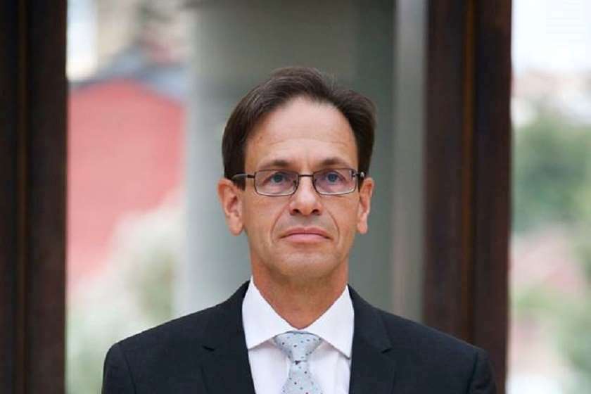 ჰუბერტ ქნირში