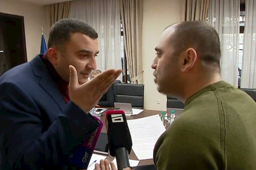 საკრებულო დაპირისპირება