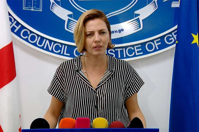 ანა დოლიძე