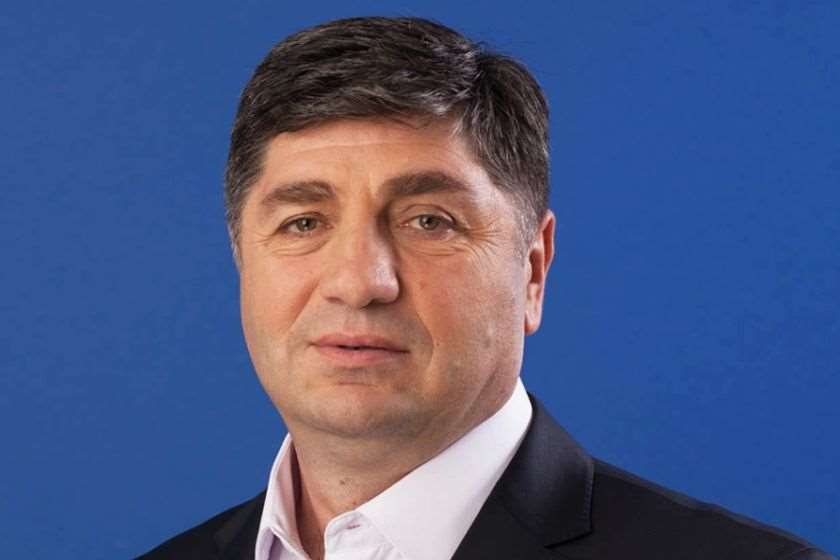 თამაზ ნავერიანი