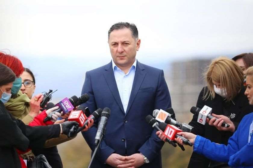ვახტანგ გომელაური
