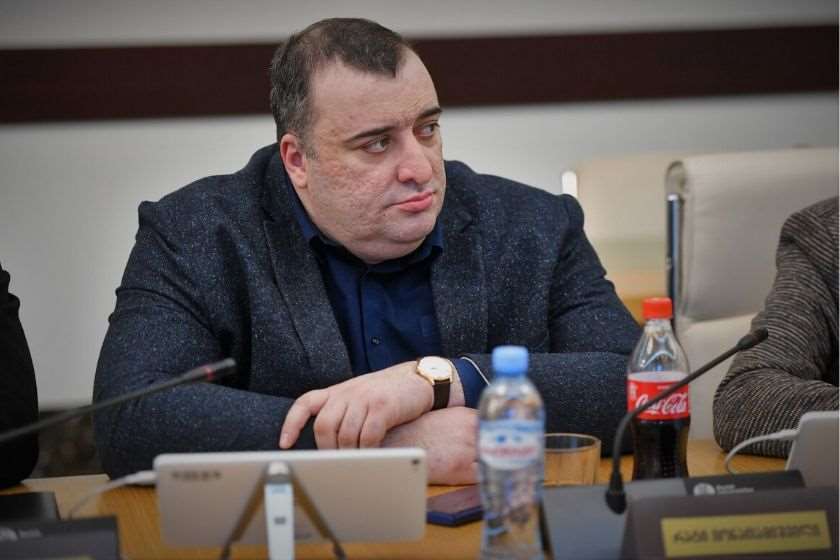 რატი იონათამიშვილი