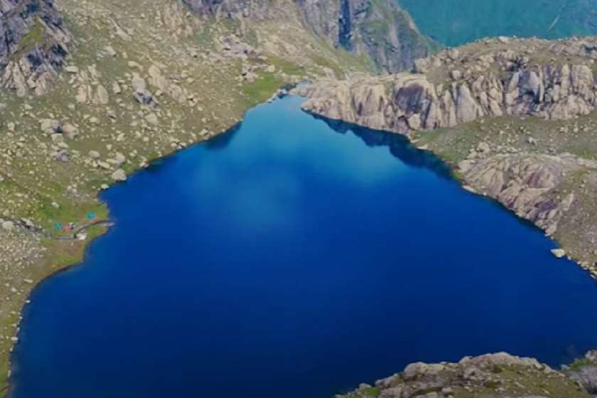 ტობავარჩხლის ტბა