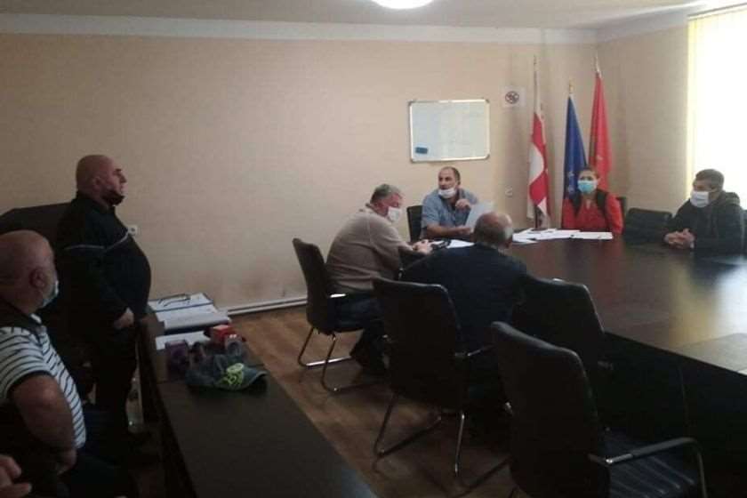 ქარელის მუნიციპალიტეტის ინფრასტრუქტურული კომისიის სხდომა