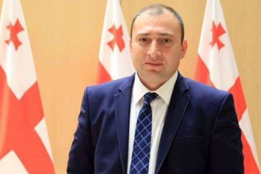 მერაბ ქვარაია