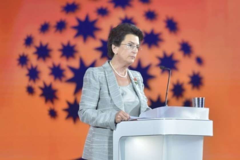 ნინო ბურჯანაძე