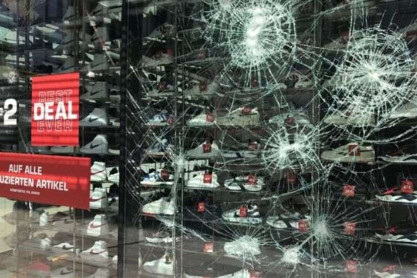 გერმანია მაღაზიები პოლიცია თავდასხმა