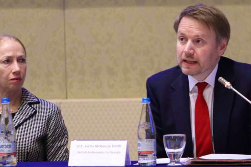 ჯასტინ მაკენზი სმიტი