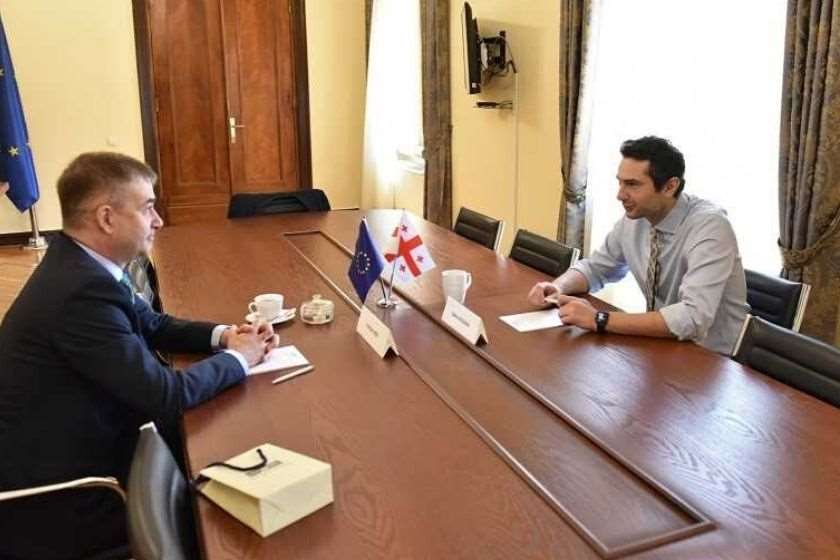 კრისტიან ურსე; კახა კუჭავა