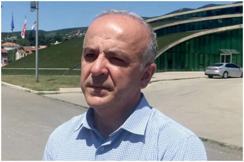 მირიან ნიკოლაძე
