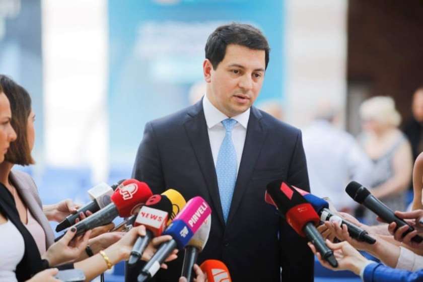არჩილ თალაკვაძე