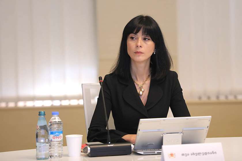 თეა ახვლედიანი