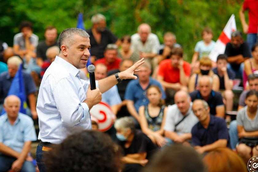 დავით ბაქრაძე