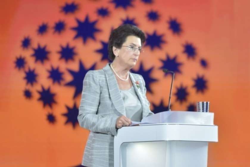 ნინო ბურჯანაძე