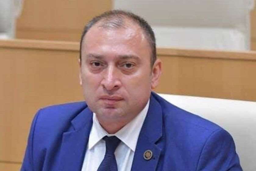 მერაბ ქვარაია