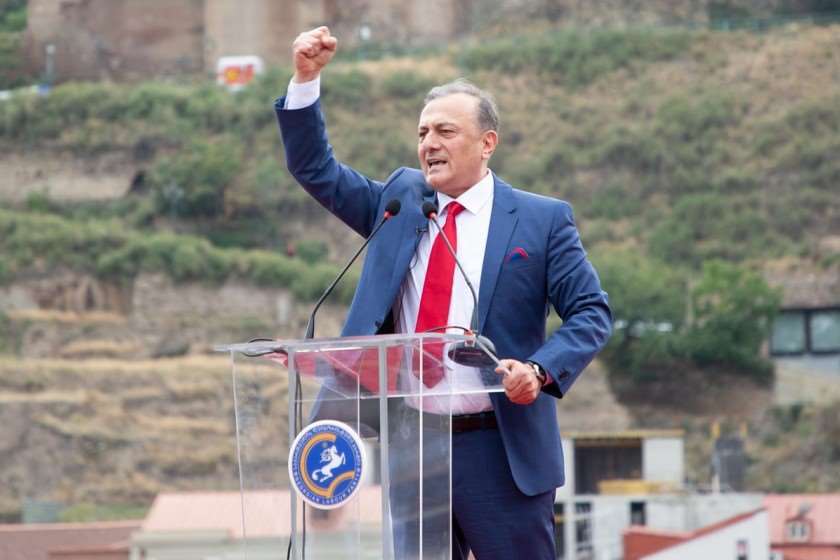 შალვა ნათელაშვილი