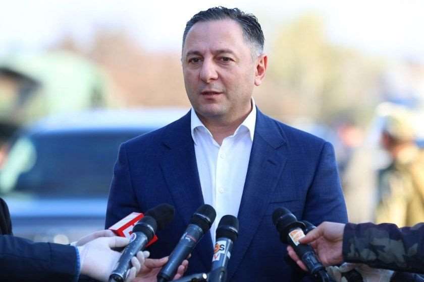 ვახტანგ გომელაური