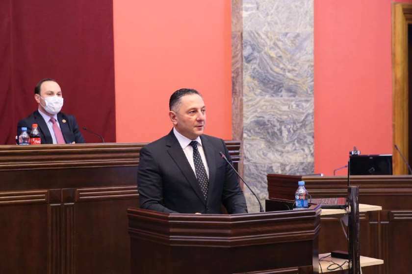 ვახტანგ გომელაური