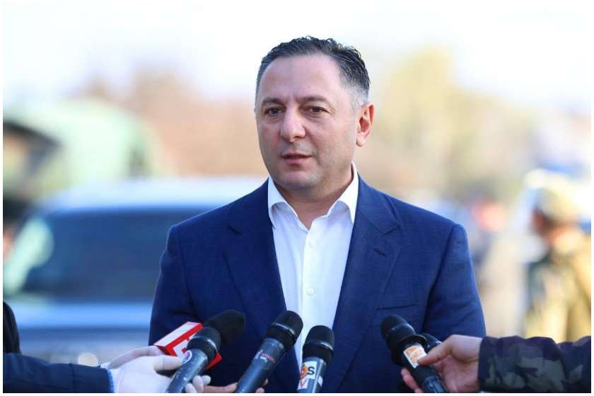 ვახტანგ გომელაური