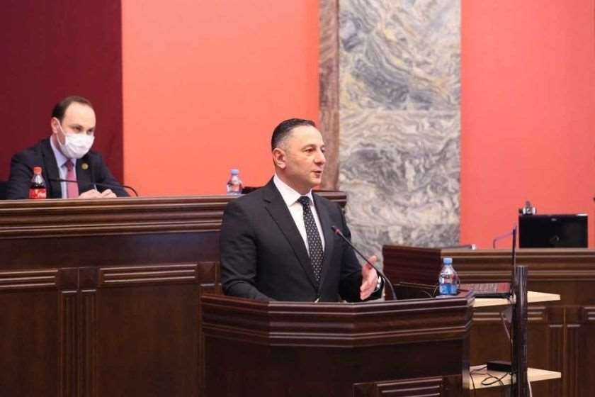 ვახტანგ გომელაური