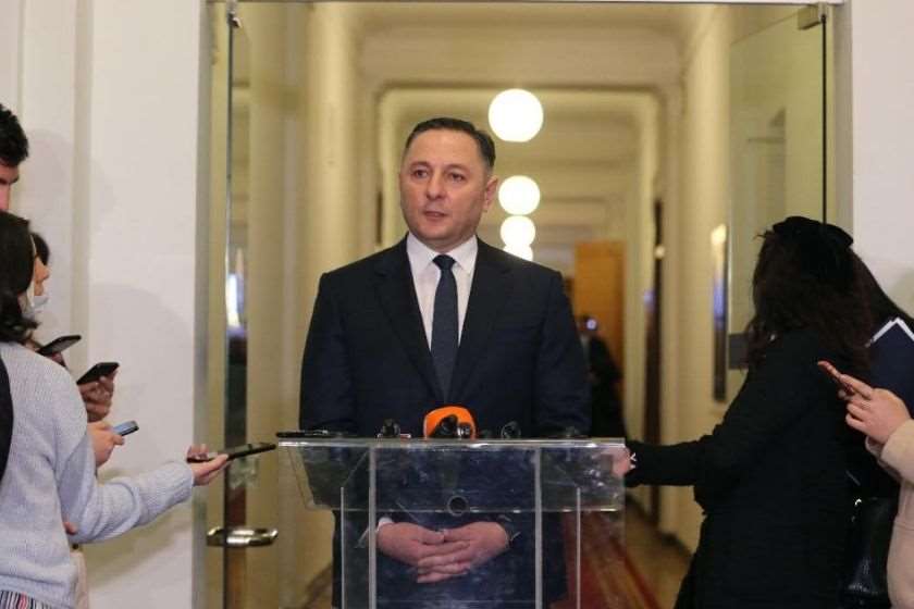 ვახტანგ გომელაური