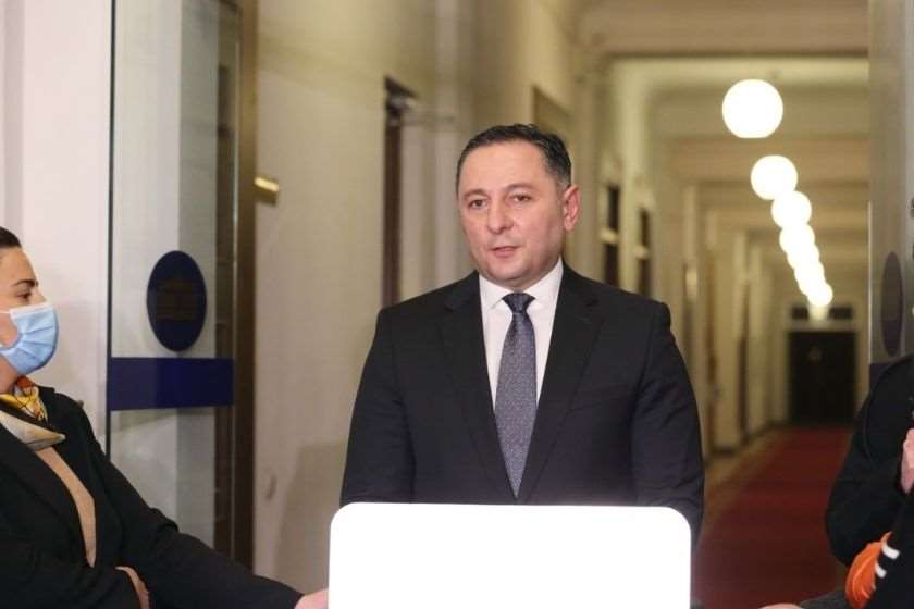 ვახტანგ გომელაური