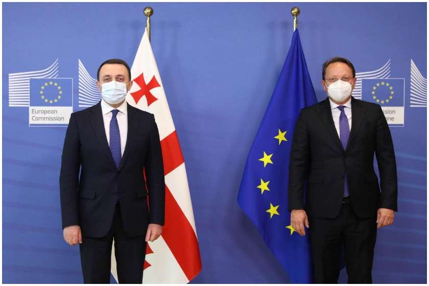 ირაკლი ღარიბაშვილი
ოლივერ ვარჰეი