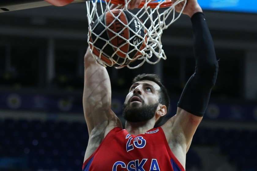 თორნიკე შენგელია
