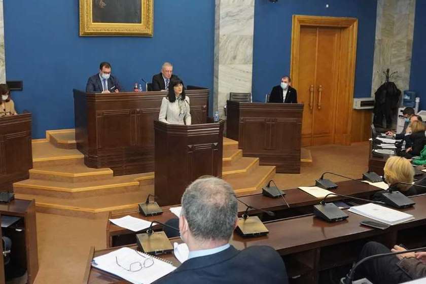 თეა ახვლედიანი