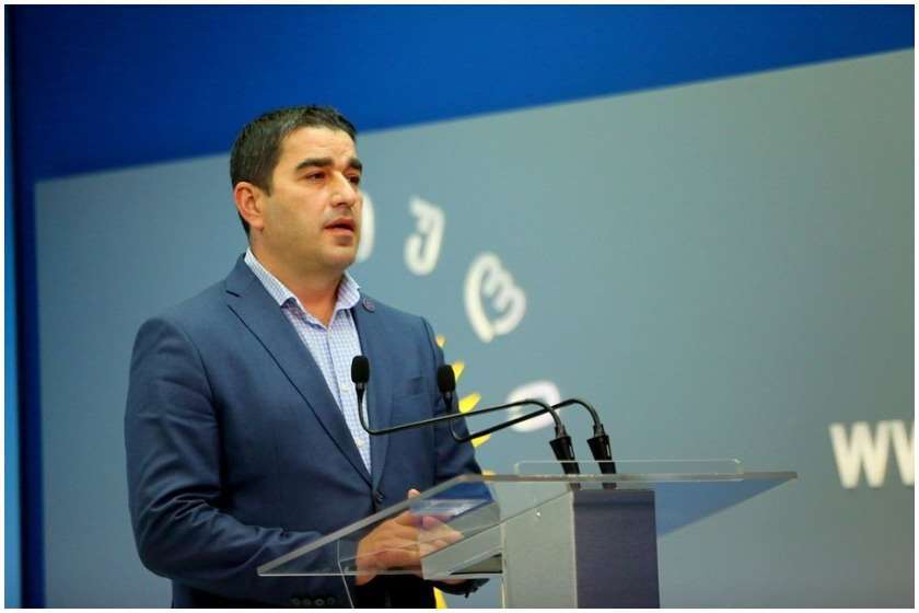 შალვა პაპუაშვილი