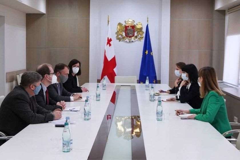 თეა ახვლედიანი ტოივო კლაარი