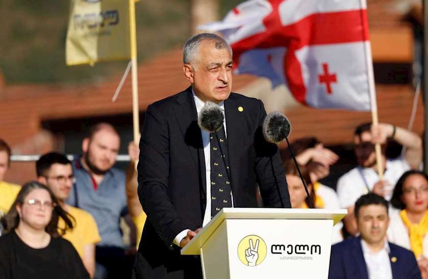 მამუკა ხაზარაძე