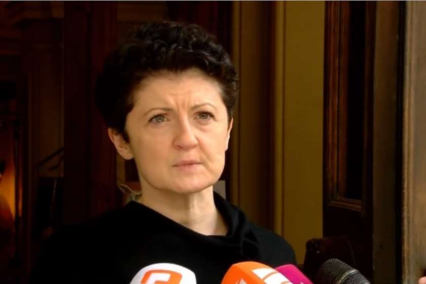 თეა წულუკიანი