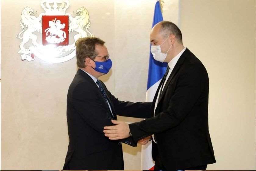 ჯუანშერ ბურჭულაძე
დიეგო კოლასი