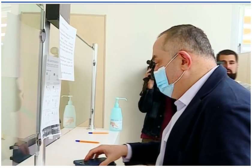 კობა ნაყოფია