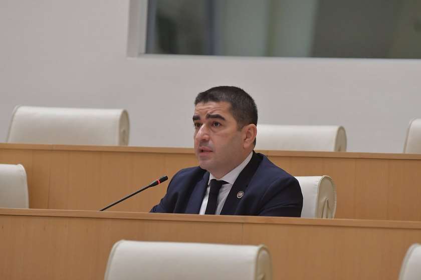 შალვა პაპუაშვილი