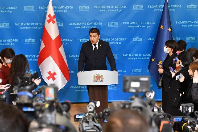 შალვა პაპუაშვილი