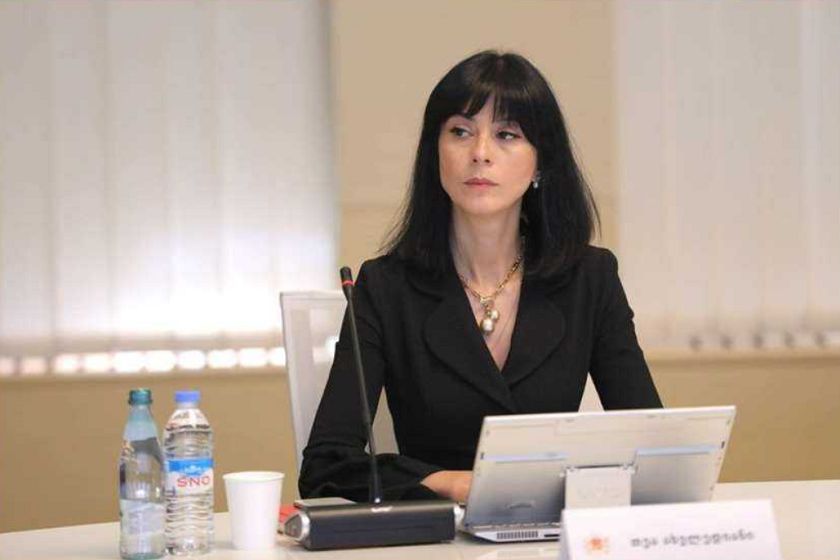 თეა ახვლედიანი