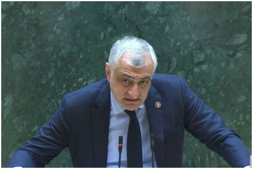 მამუკა ხაზარაძე
