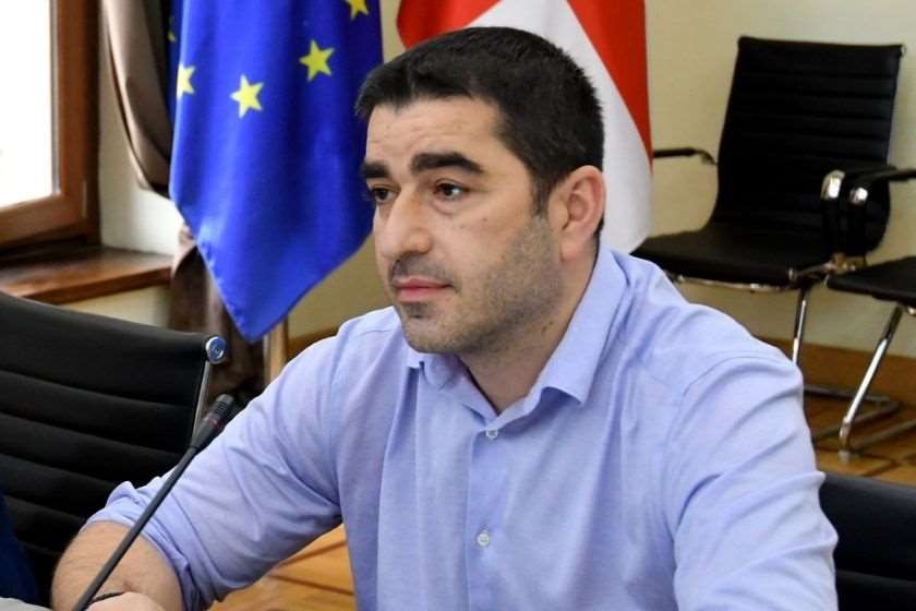 შალვა პაპუაშვილი