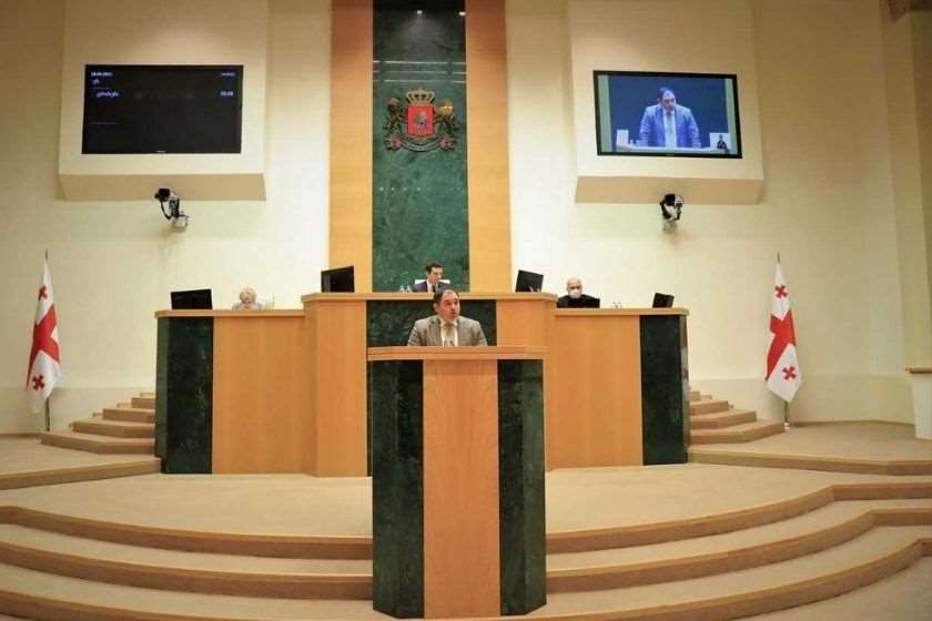 ნიკოლოზ სამხარაძე