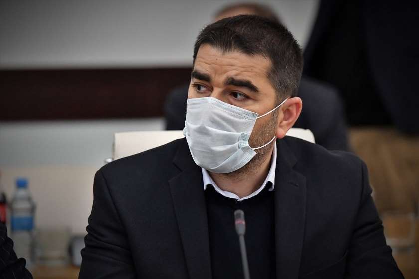 შალვა პაპუაშვილი